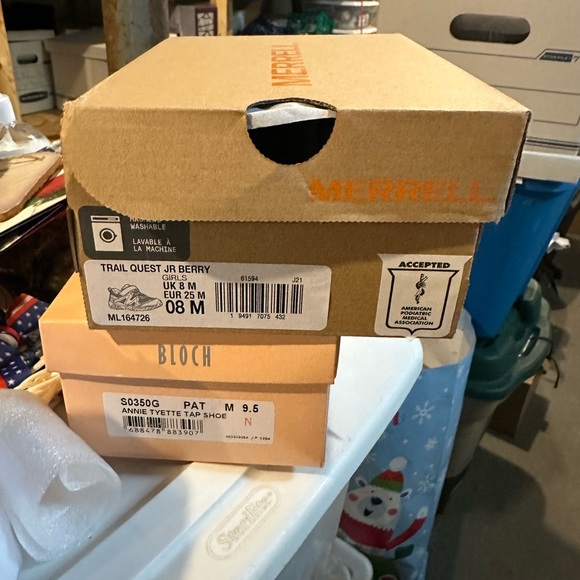 Kids Merrell Trail Quest Jr rugged sneaker brand new in box - Picture 7 of 7